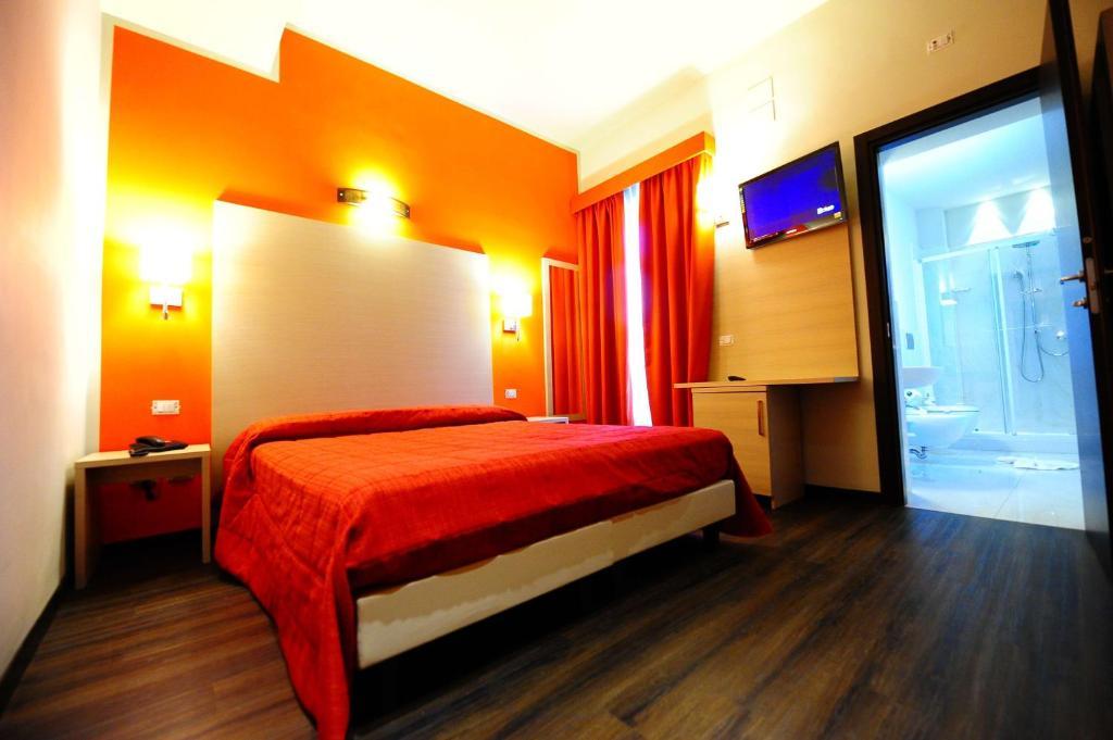 Maiorano Boutique Hotel Manfredonia Room photo
