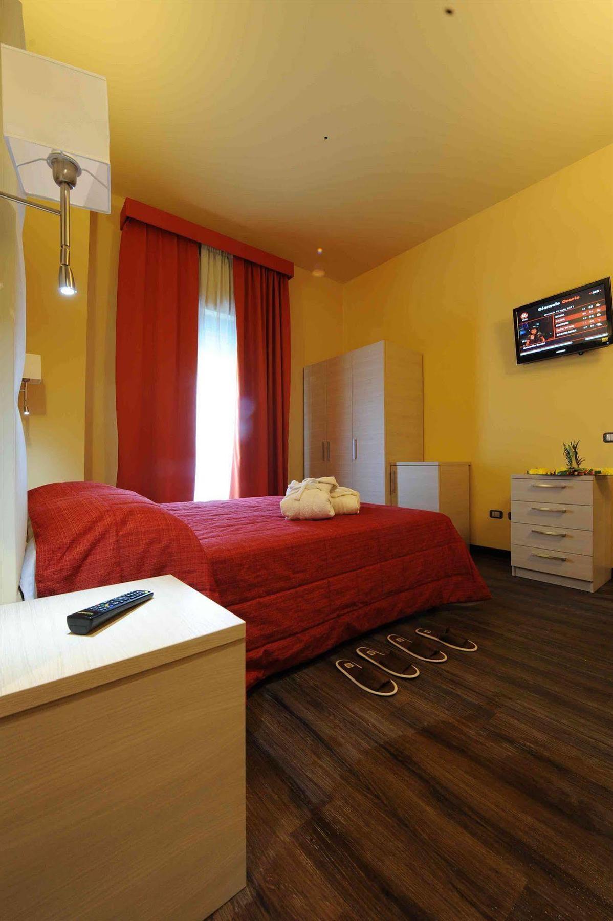 Maiorano Boutique Hotel Manfredonia Exterior photo